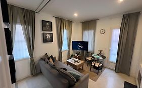 Flatiron Apartment II